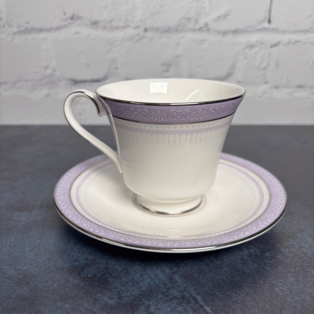 Royal Doulton Lilac Time Teacup and Saucer Fine Bone China Made in England 5022